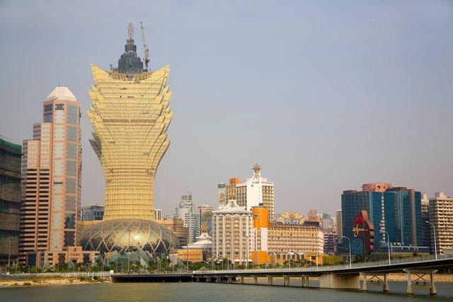 澳门，历史、文化与现代化交织的璀璨明珠，展现独特魅力